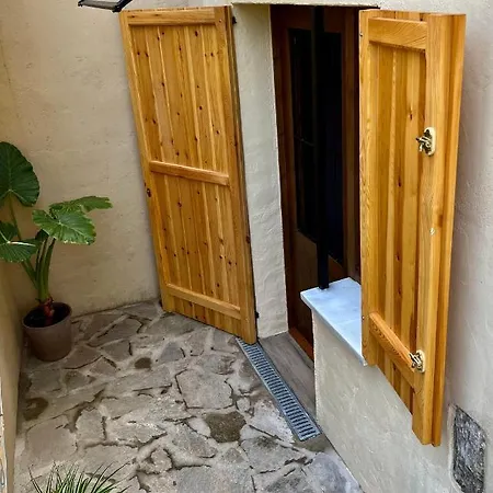 Apartament In With Views And Pool